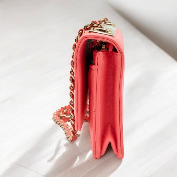 Chanel Wide Trendy CC Wallet on Chain Hot Pink Lambskin Leather RARE Rainbow! - Picture 12 of 16